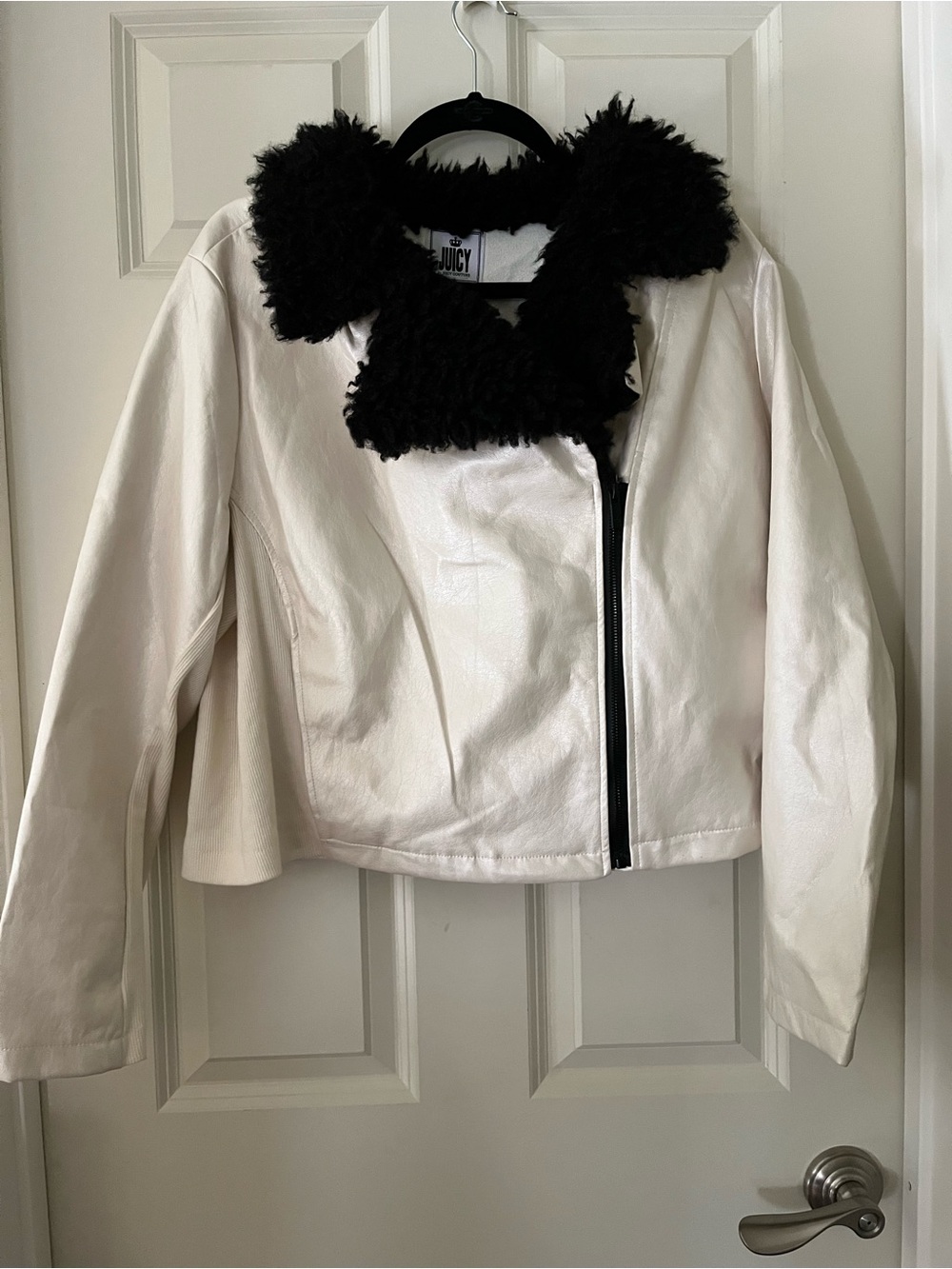 Juicy Couture Cream Faux Leather Moto Jacket Black Fur Collar Size 3X Plus